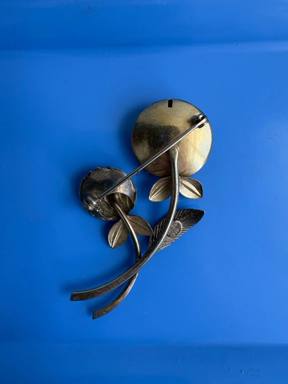 Vintage gold vermeil flower pin/brooch